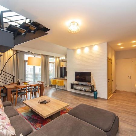 Luxury 4 Bedroom Apartment #1 In The City Center Of Tbilisi Eksteriør bilde