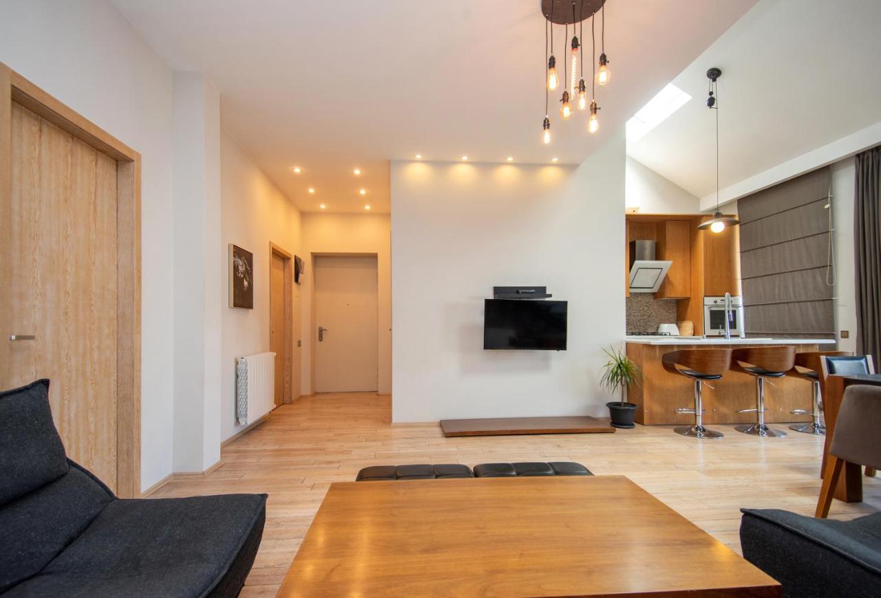 Luxury 4 Bedroom Apartment #1 In The City Center Of Tbilisi Eksteriør bilde