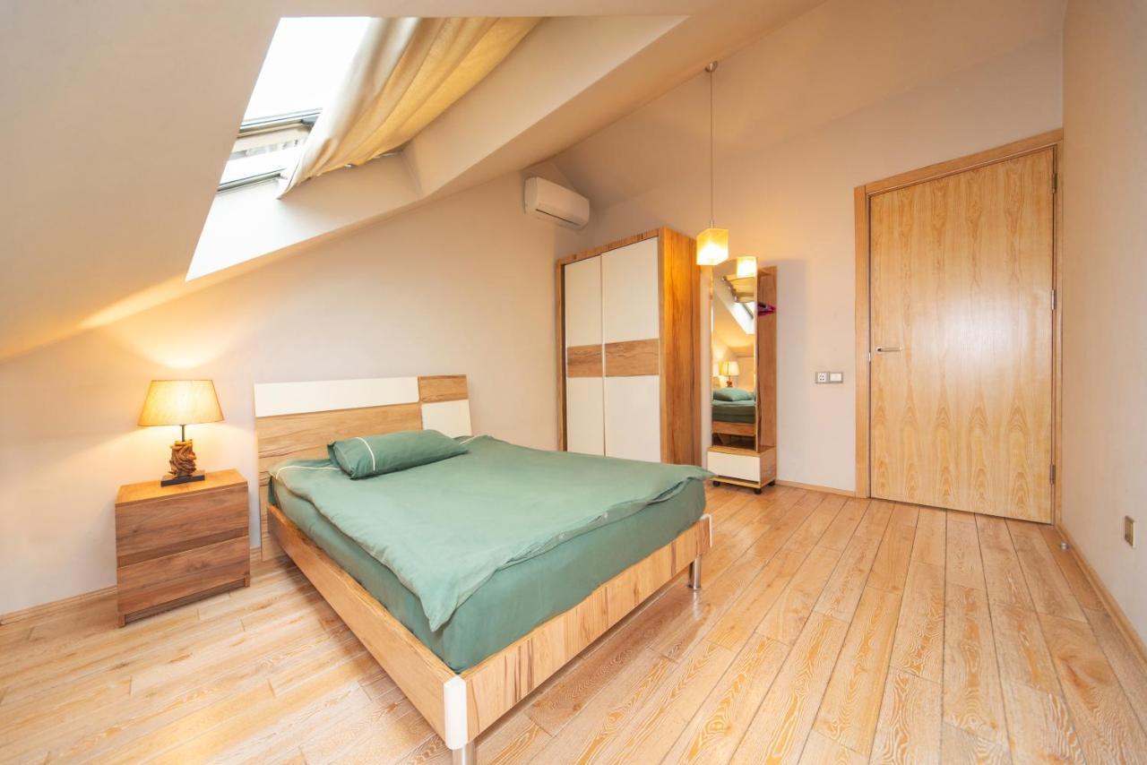 Luxury 4 Bedroom Apartment #1 In The City Center Of Tbilisi Eksteriør bilde