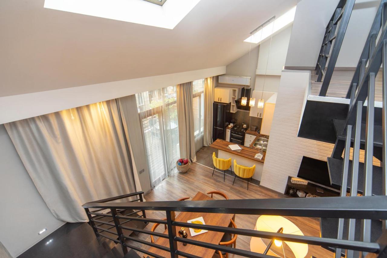 Luxury 4 Bedroom Apartment #1 In The City Center Of Tbilisi Eksteriør bilde